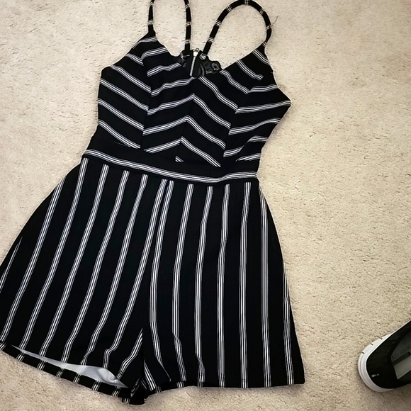 no tag Dresses & Skirts - Woman's Romper